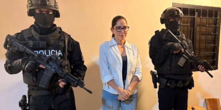 Fiscalía de Ecuador pide prisión preventiva para la excandidata correísta Luisa González
