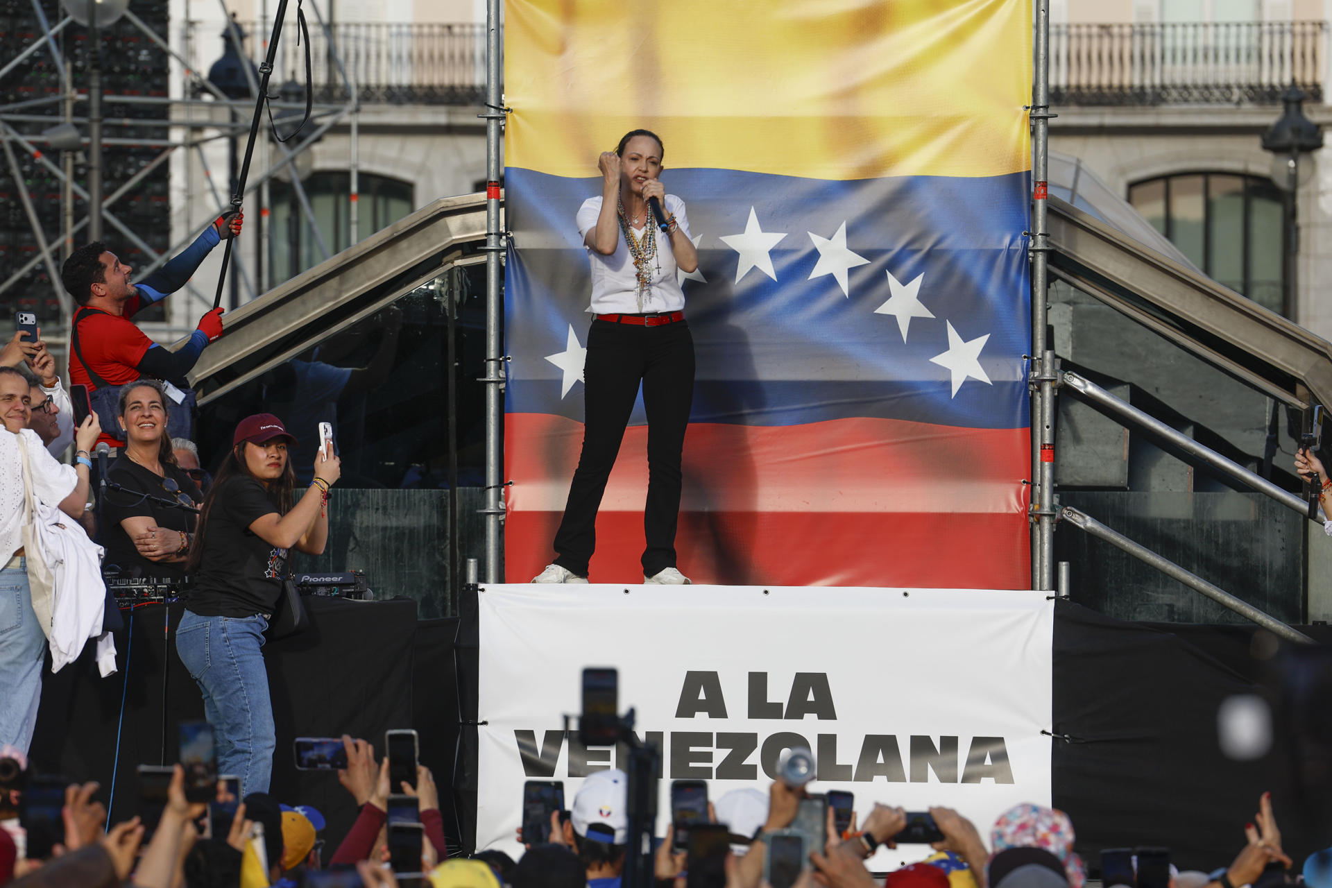 Bloomberg | María Corina Machado lidera intención de voto al reanudarse el diálogo político en Venezuela