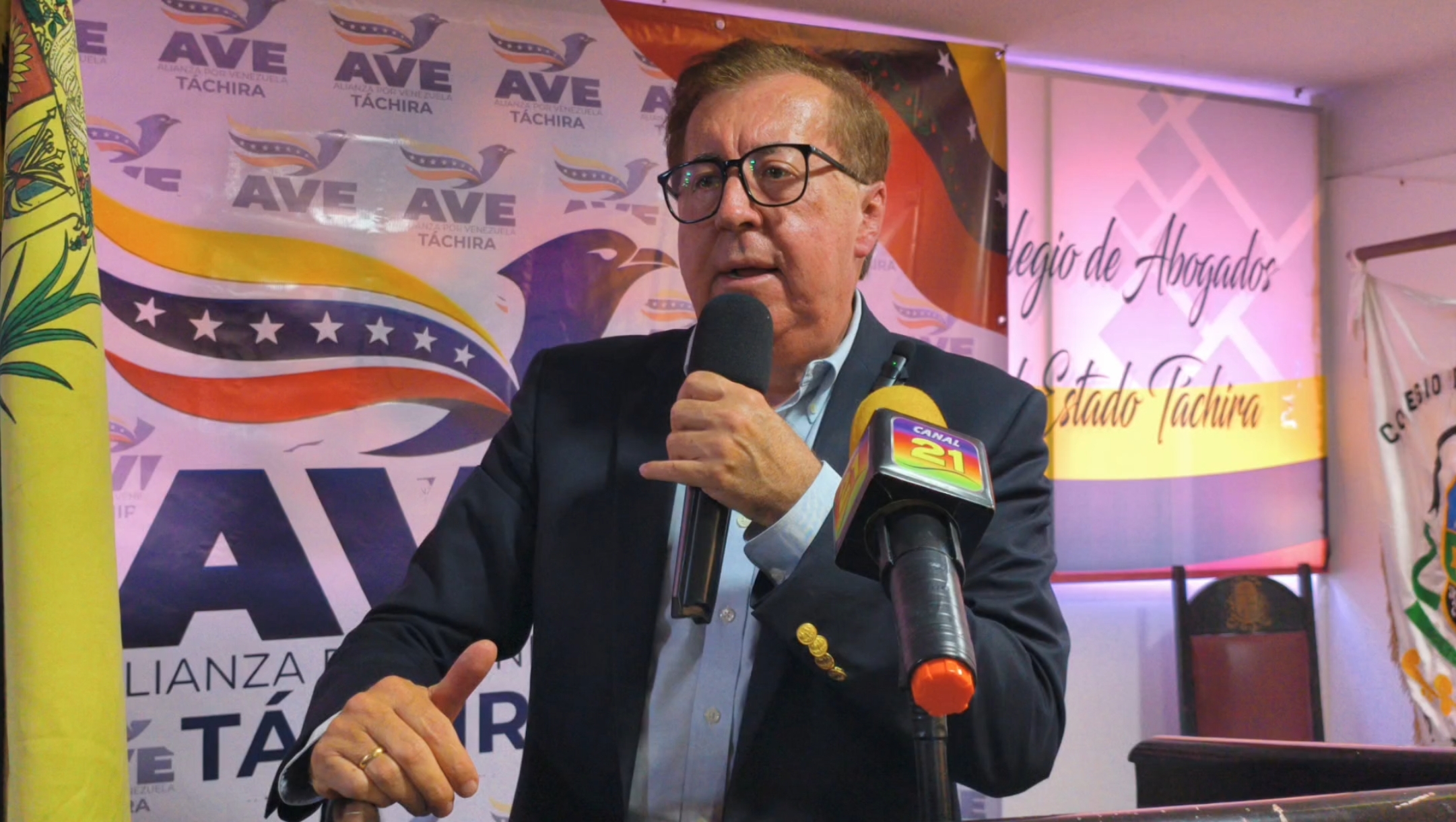 César Pérez Vivas a la Mesa de Negociación: “Aquí lo que hay es un enjambre de pueblo que exige democracia y respeto al voto”