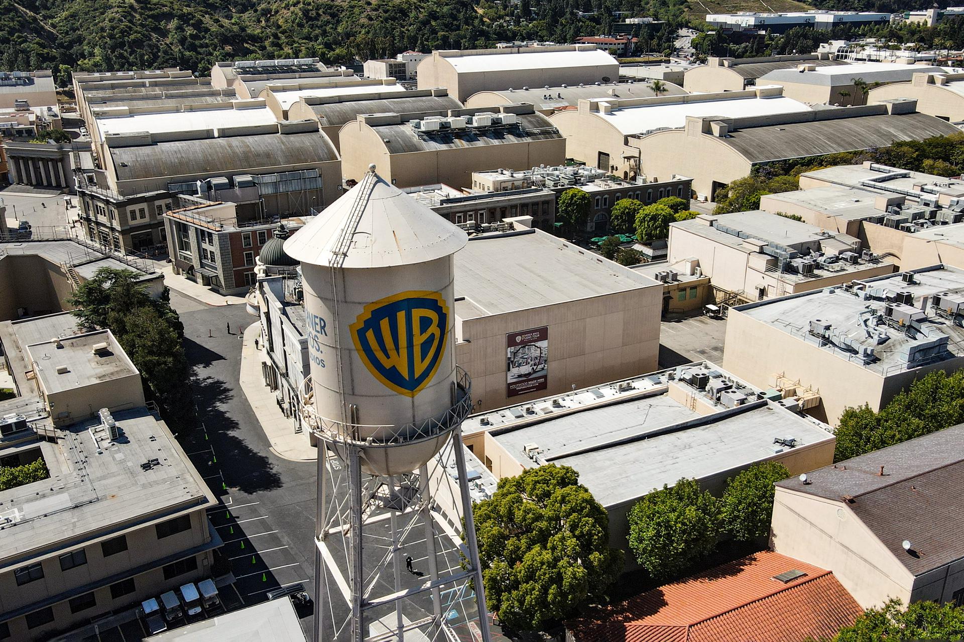 Paramount Skydance cierra la compra de Warner Bros. Discovery por US$110.000 millones