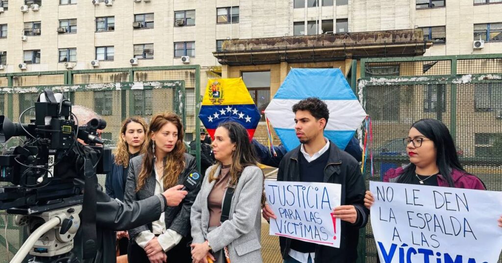 ONG piden a la justicia argentina continuar investigación por presuntos crímenes de lesa humanidad en Venezuela